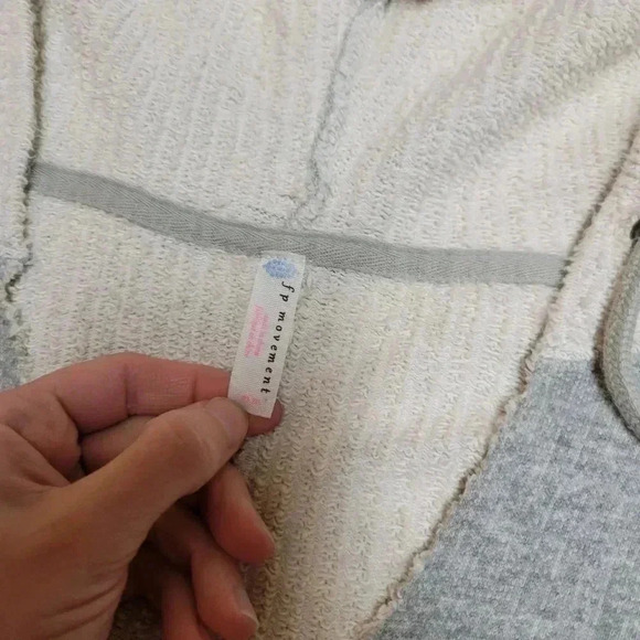 Free People Movement Be You Cropped Hoodie Top Size M - Picture 4 of 7